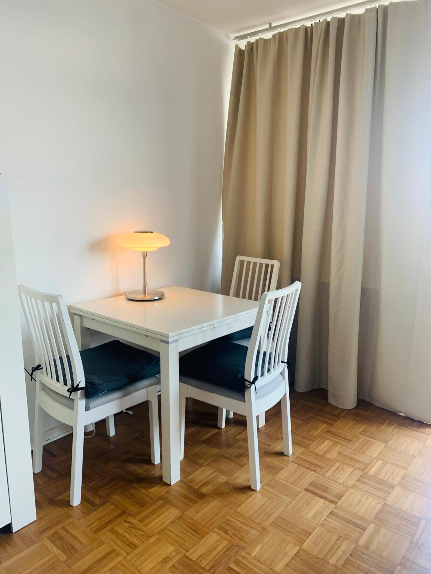 Business Messe Apartment & Wellness Spa Дюссельдорф Экстерьер фото